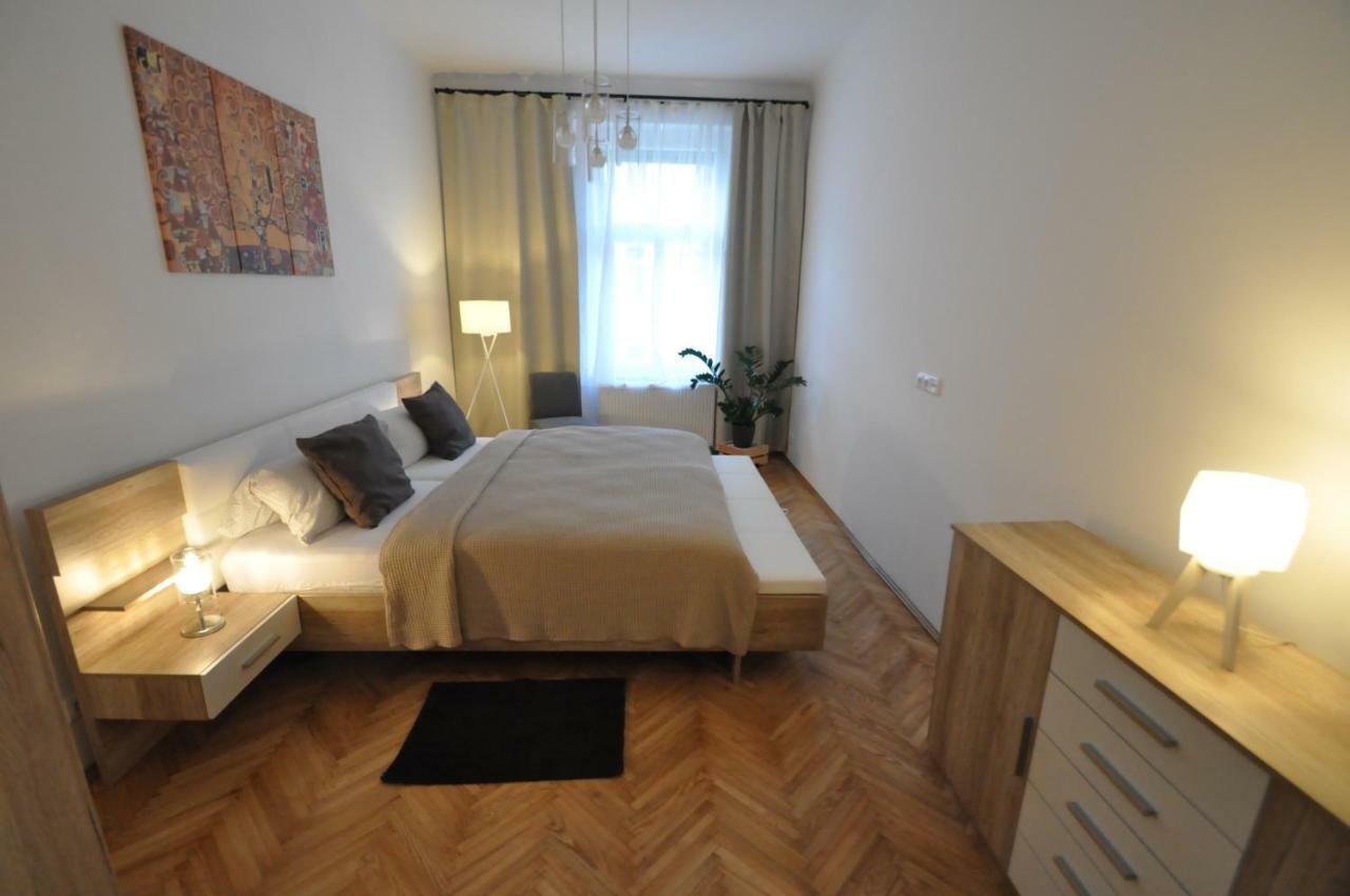 Jirina Appartments Prague Exterior photo