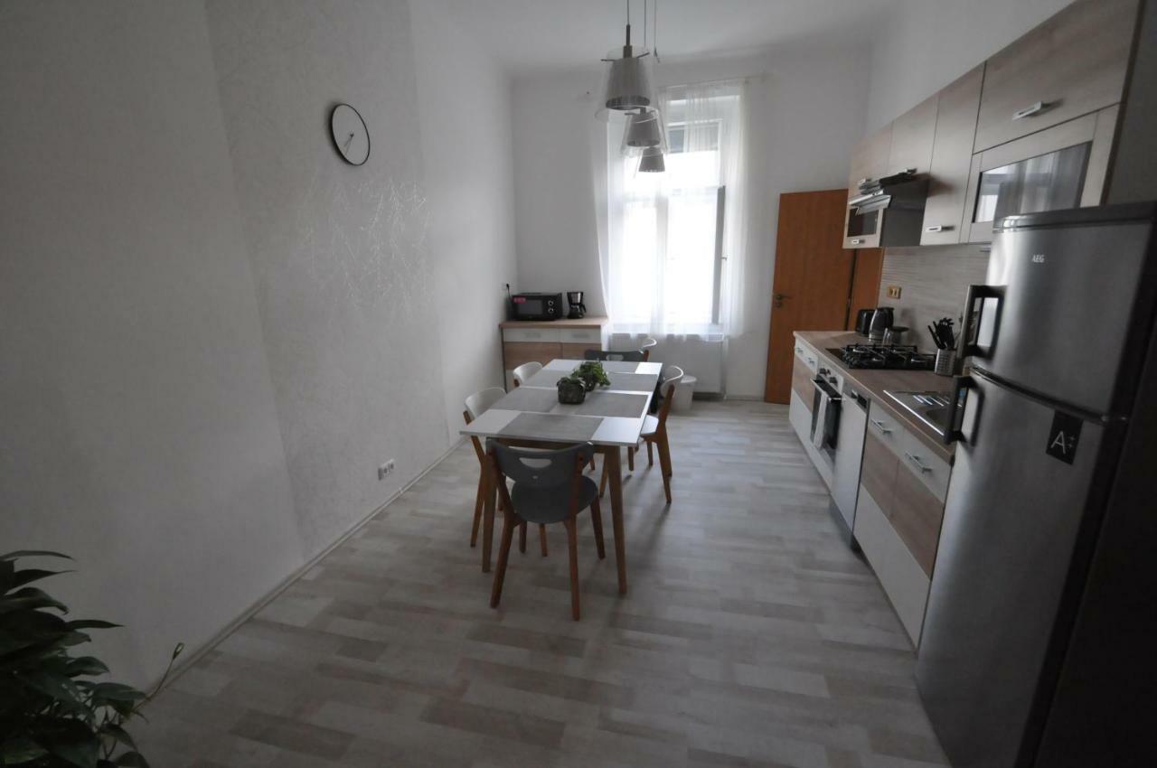 Jirina Appartments Prague Exterior photo
